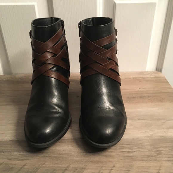 BEAUTIFUL! Sofft Phoebe Bootie - Picture 6 of 6